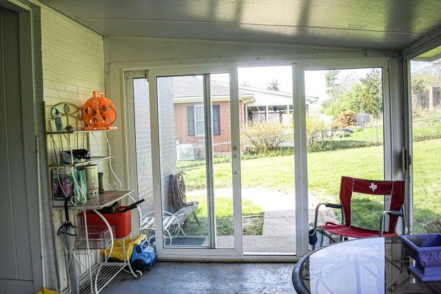 104 Reservoir Road, Frankfort, KY 40601