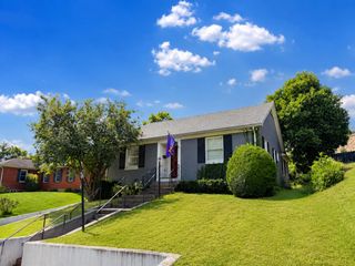104 Reservoir Road, Frankfort, KY 40601