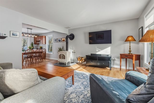 9 Mosher Drive, Brookline, NH 03033