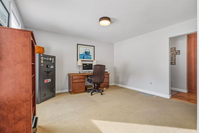 9 Mosher Drive, Brookline, NH 03033