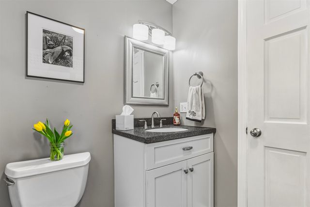 9 Mosher Drive, Brookline, NH 03033