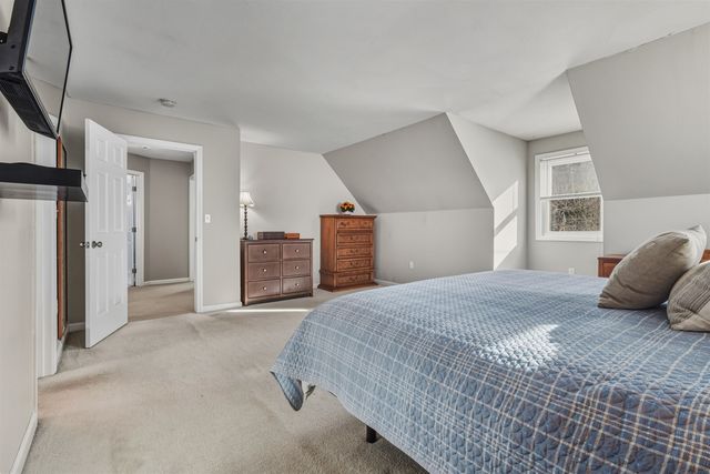 9 Mosher Drive, Brookline, NH 03033