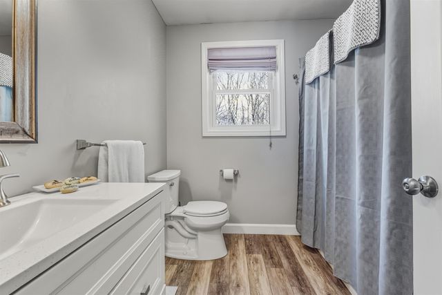 9 Mosher Drive, Brookline, NH 03033