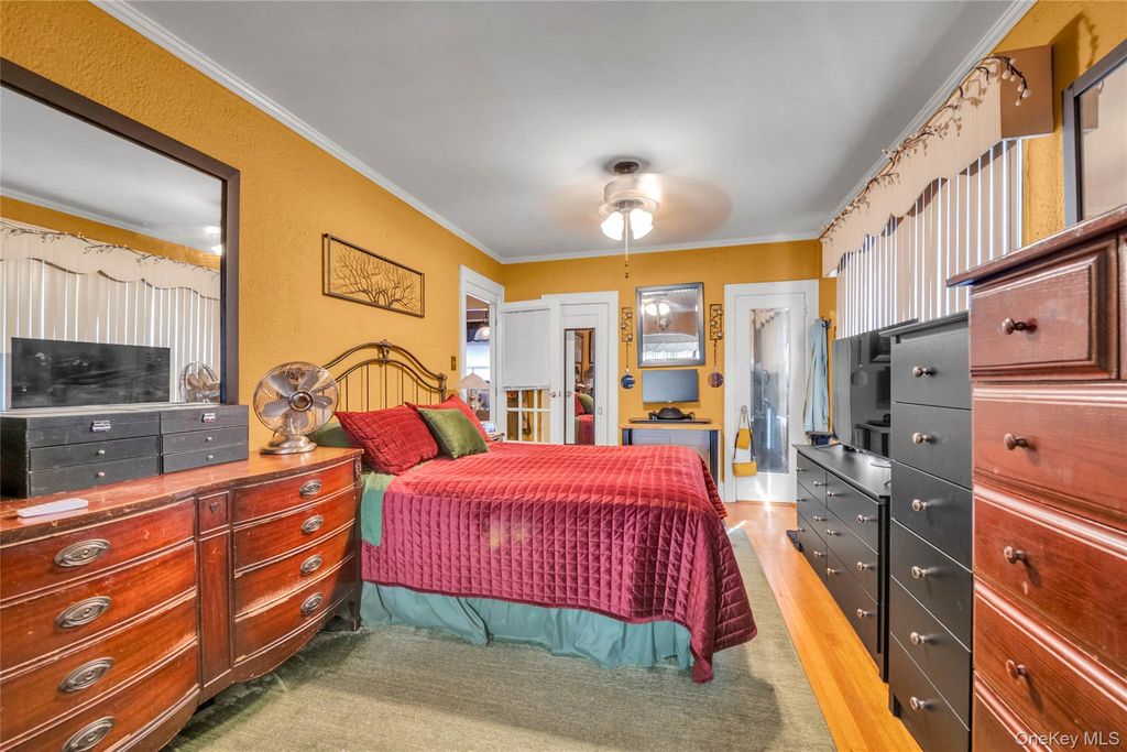54-55 65th Place, Maspeth, NY 11378 — photo 4