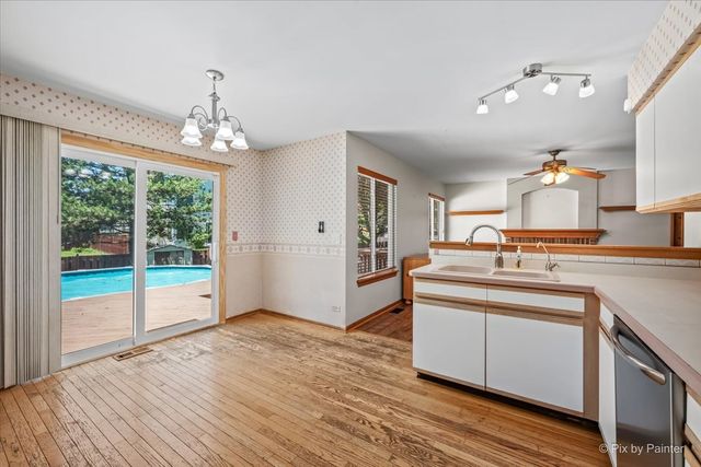 1173 Moonstone Run, Lake In The Hills, IL 60156