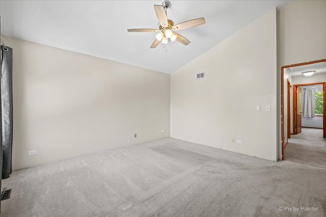 1173 Moonstone Run, Lake In The Hills, IL 60156