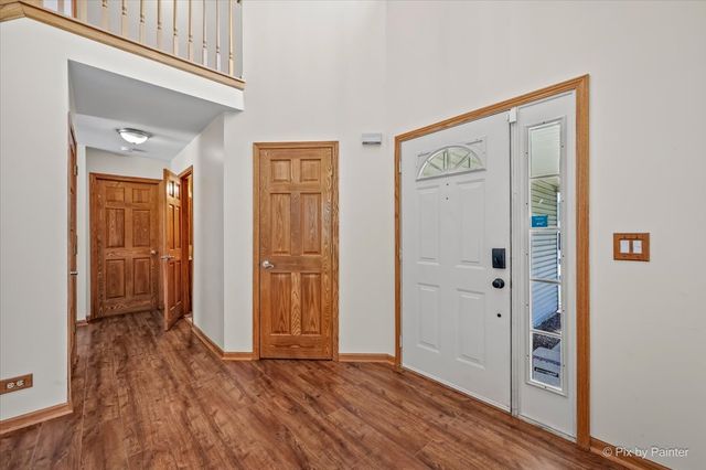 1173 Moonstone Run, Lake In The Hills, IL 60156