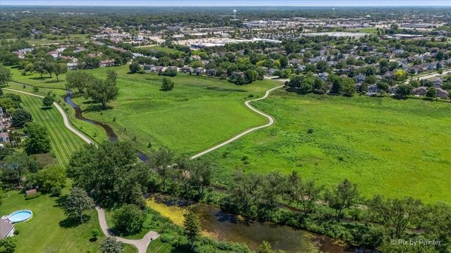 1173 Moonstone Run, Lake In The Hills, IL 60156