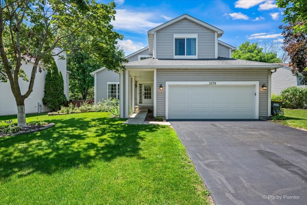 1173 Moonstone Run, Lake In The Hills, IL 60156