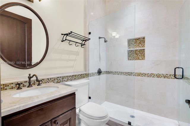 9801 SW 60th Ct, Pinecrest, FL 33156