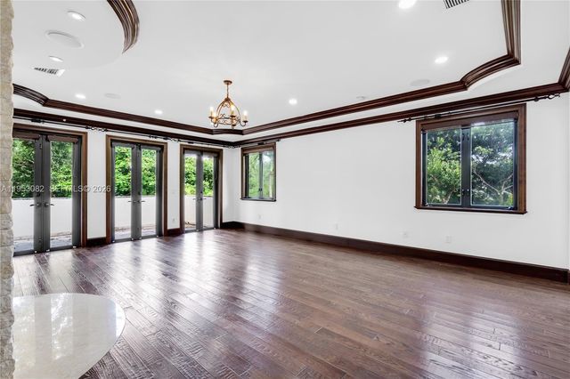 9801 SW 60th Ct, Pinecrest, FL 33156