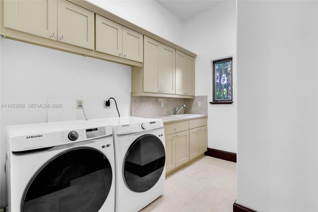 9801 SW 60th Ct, Pinecrest, FL 33156