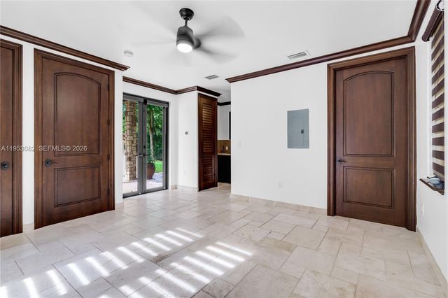 9801 SW 60th Ct, Pinecrest, FL 33156