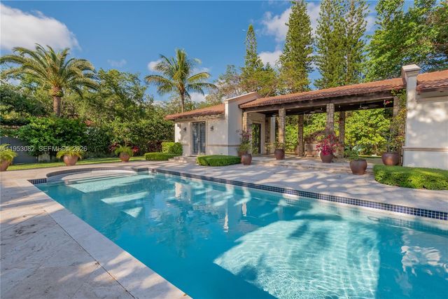 9801 SW 60th Ct, Pinecrest, FL 33156