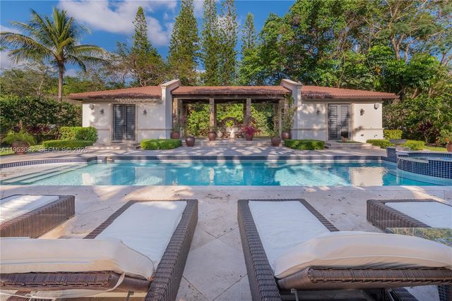 9801 SW 60th Ct, Pinecrest, FL 33156