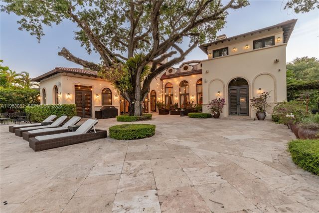 9801 SW 60th Ct, Pinecrest, FL 33156