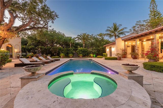 9801 SW 60th Ct, Pinecrest, FL 33156