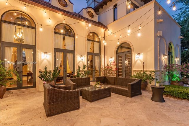 9801 SW 60th Ct, Pinecrest, FL 33156