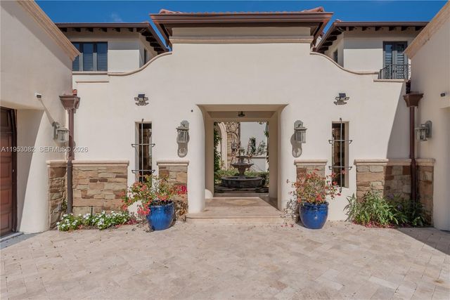 9801 SW 60th Ct, Pinecrest, FL 33156