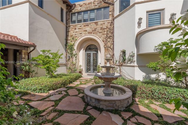 9801 SW 60th Ct, Pinecrest, FL 33156