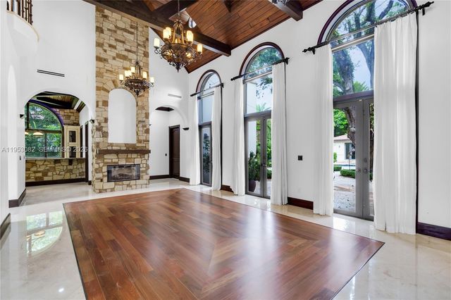 9801 SW 60th Ct, Pinecrest, FL 33156