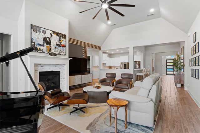 2825 Shane Drive, Midlothian, TX 76065