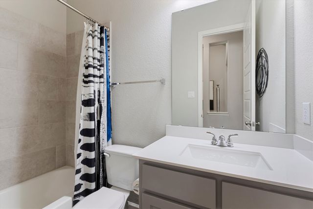 2825 Shane Drive, Midlothian, TX 76065