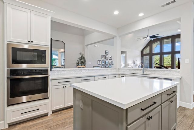 2825 Shane Drive, Midlothian, TX 76065
