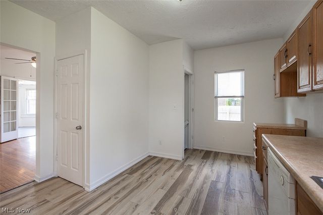 15009 Miles Avenue, Cleveland, OH 44128