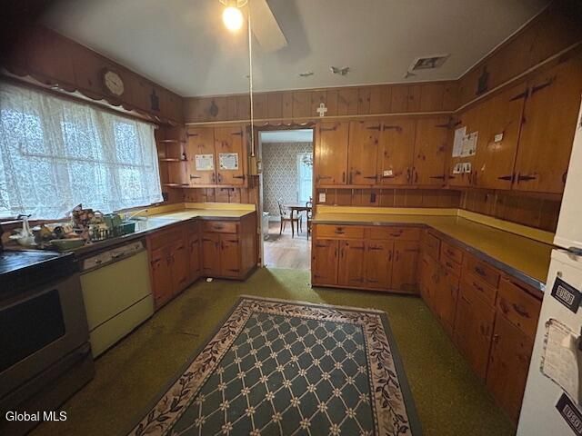 15 Quincy Street, Colonie, NY 12205