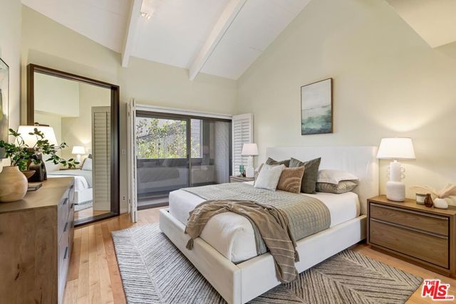 323 San Vicente Boulevard 11, Santa Monica, CA 90402