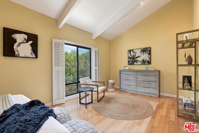 323 San Vicente Boulevard 11, Santa Monica, CA 90402