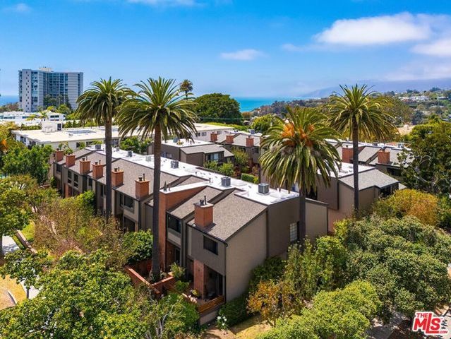 323 San Vicente Boulevard 11, Santa Monica, CA 90402