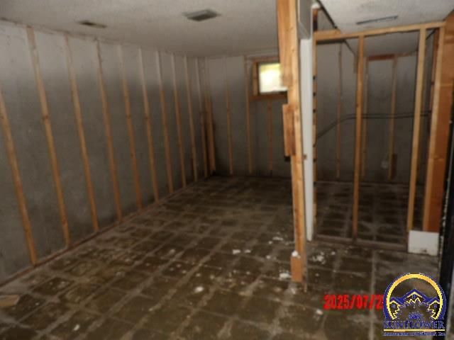 3513 SW Moundview DR, Topeka, KS 66614