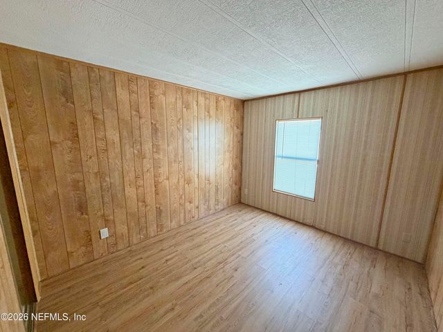 7633 PLUMWOOD Drive, Jacksonville, FL 32256