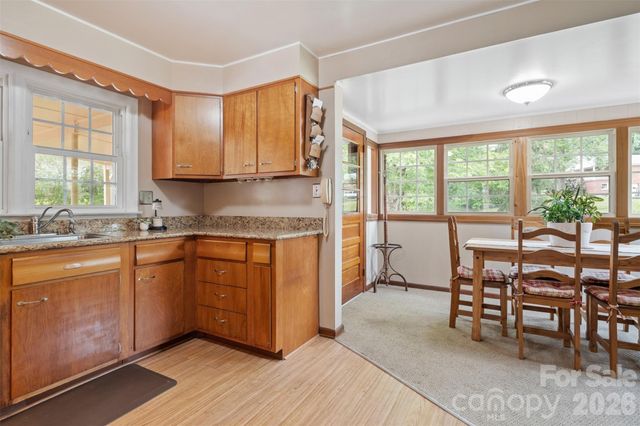 314 Old Leicester Highway, Asheville, NC 28806
