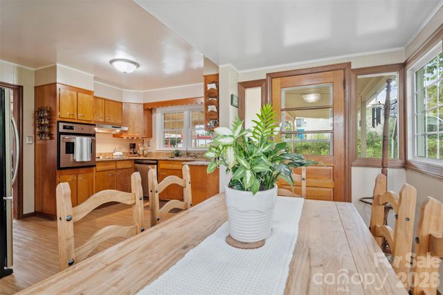 314 Old Leicester Highway, Asheville, NC 28806