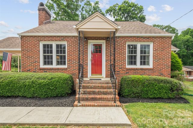 314 Old Leicester Highway, Asheville, NC 28806