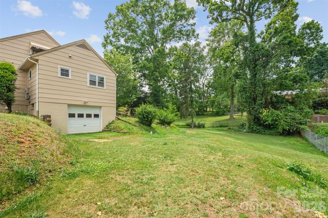 314 Old Leicester Highway, Asheville, NC 28806