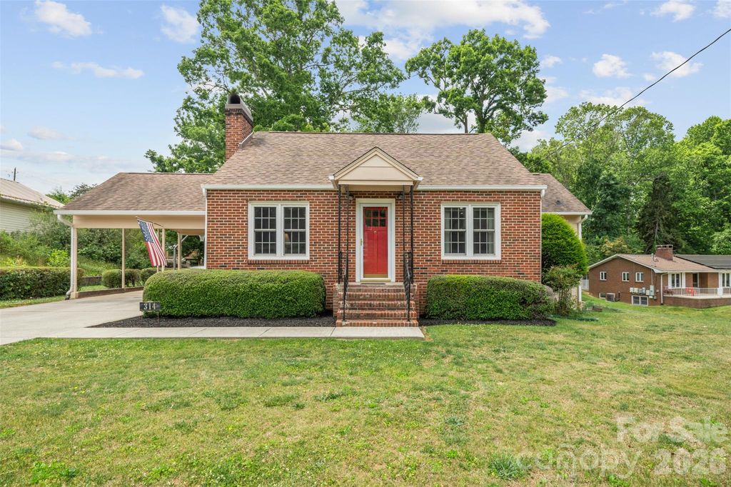 314 Old Leicester Highway, Asheville, NC 28806