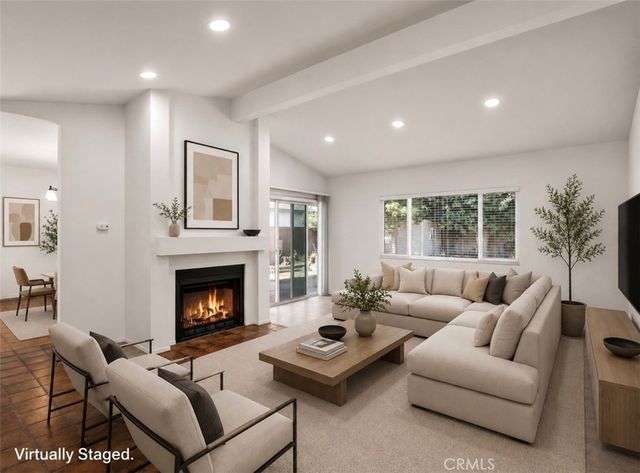 11925 Truro Avenue, Hawthorne, CA 90250