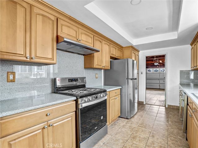11925 Truro Avenue, Hawthorne, CA 90250