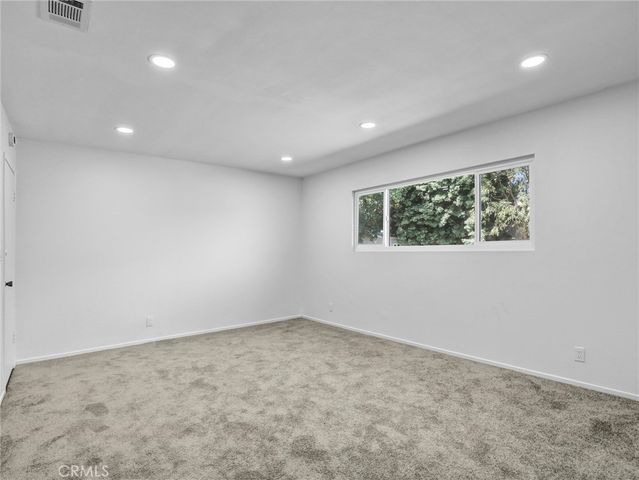 11925 Truro Avenue, Hawthorne, CA 90250