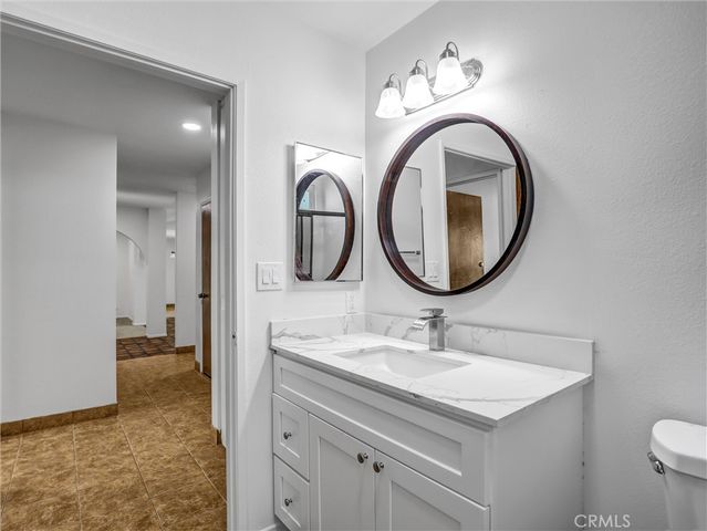 11925 Truro Avenue, Hawthorne, CA 90250