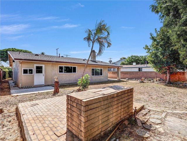 11925 Truro Avenue, Hawthorne, CA 90250