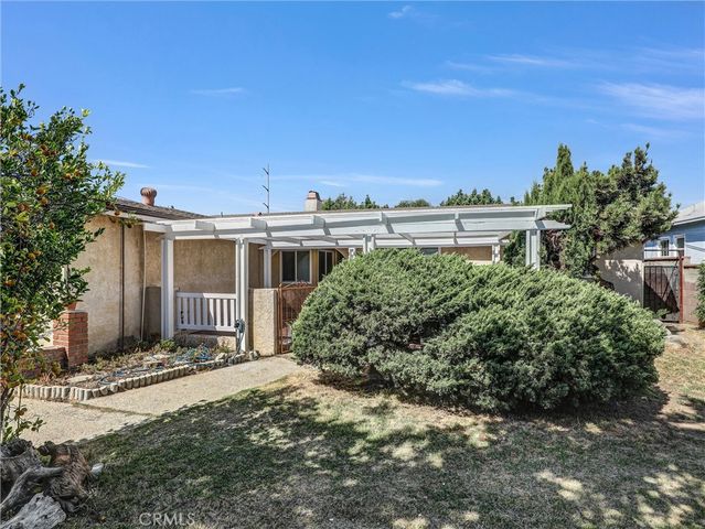11925 Truro Avenue, Hawthorne, CA 90250