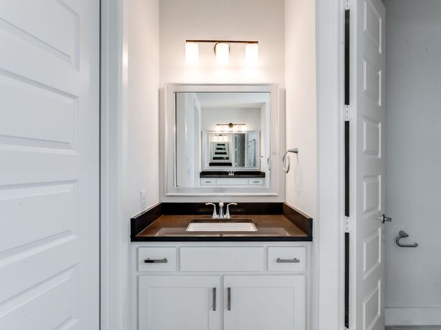 4913 Broadway Drive, Plano, TX 75024