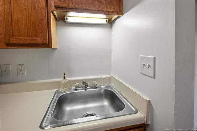 6403 Starbrook Drive 6, Fayetteville, NC 28304