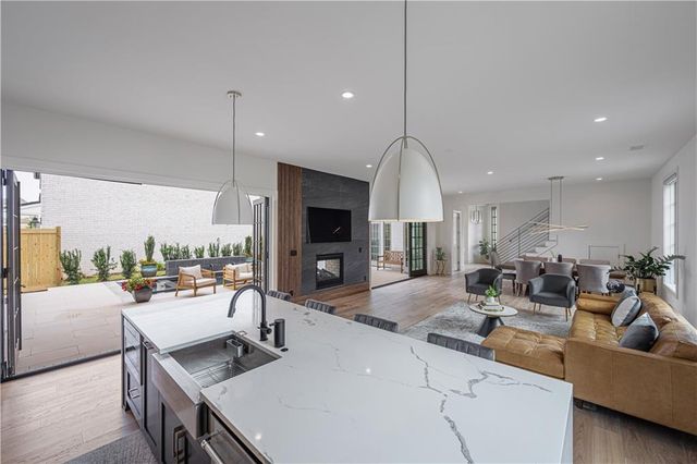 280 4th Street, Fayetteville, GA 30214