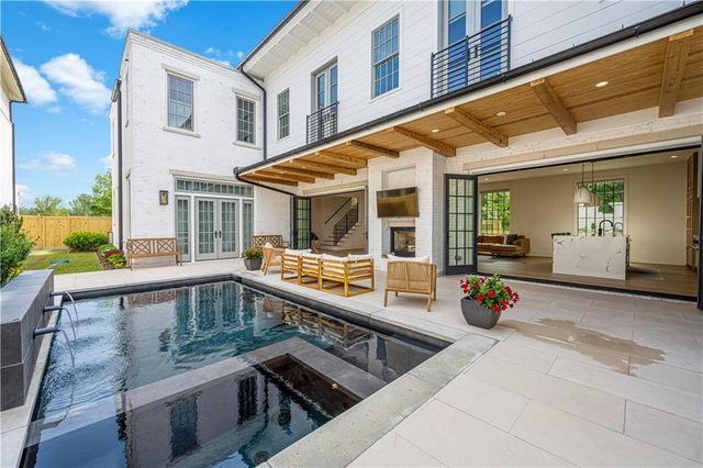 280 4th Street, Fayetteville, GA 30214